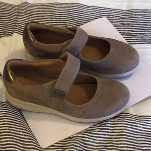 Unstructured by Clarks.